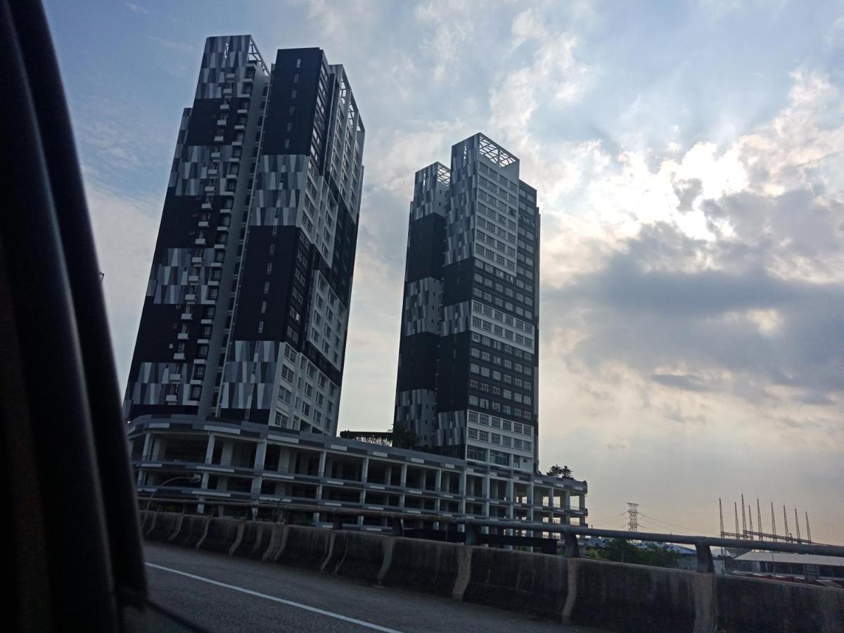 Pangsapuri Midas Johor Bahru Exterior foto